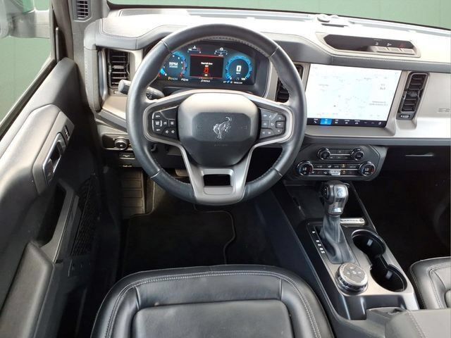 Used 2025 Ford Bronco Outer Banks AWD/4WD image 17