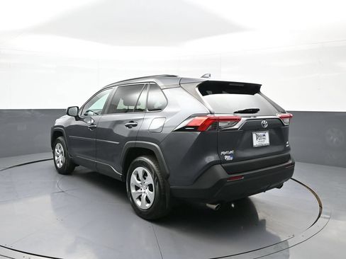 Used 2021 Toyota RAV4 LE AWD/4WD image 8