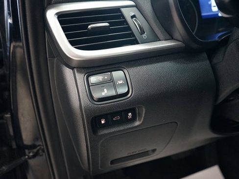 Used 2020 Kia Optima LX image 26