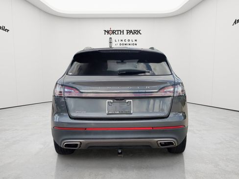 Used 2023 Lincoln Nautilus Reserve w/ Luxury Package FWD image 4