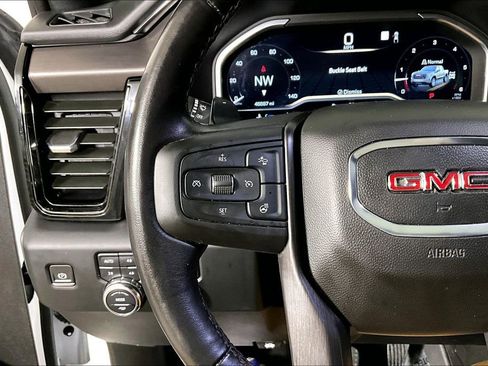 Used 2022 GMC Sierra 1500 AT4 w/ AT4 Premium Package image 18
