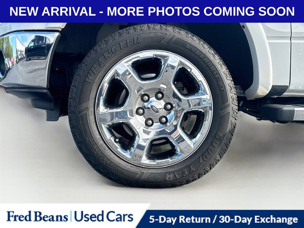 Used 2014 Ford F150 Lariat w/ Equipment Group 502A Luxury AWD/4WD image 11