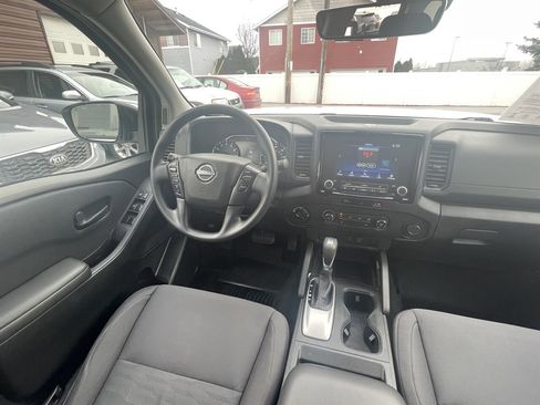 Used 2024 Nissan Frontier S image 4