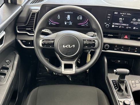 Used 2024 Kia Sportage LX image 13