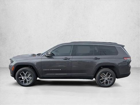 New 2025 Jeep Grand Cherokee L Limited w/ Trailer Tow Package image 4