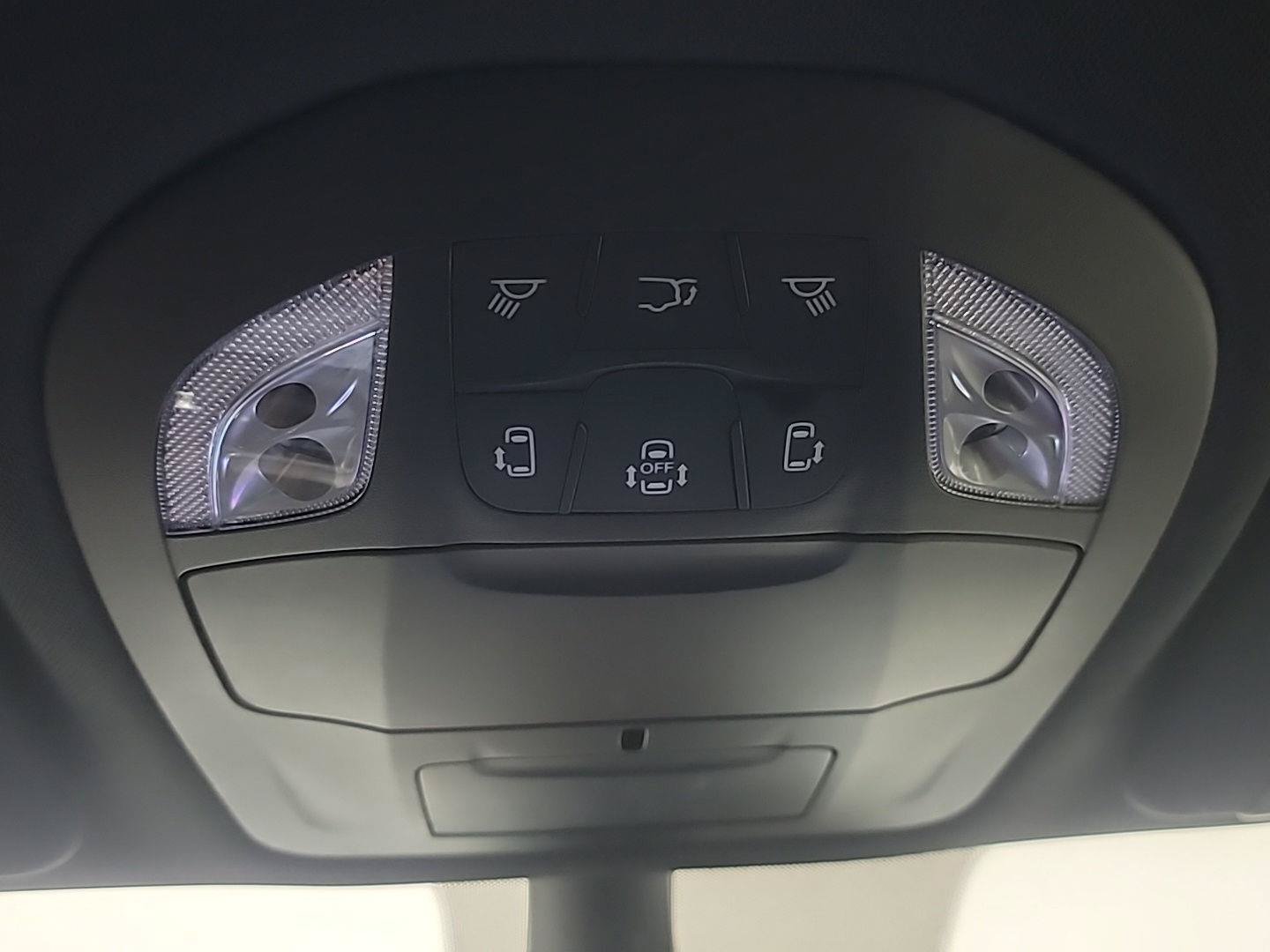 Used 2025 Chrysler Pacifica Select FWD image 35
