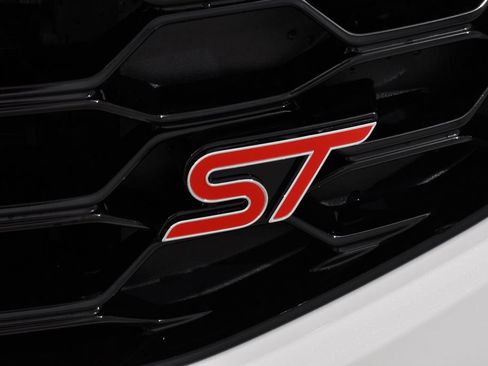 New 2026 Ford Explorer ST AWD/4WD image 23