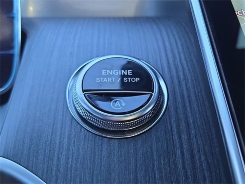 New 2026 Mercedes-Benz GLC 300 4MATIC image 12