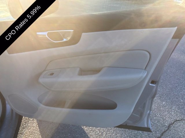 Certified 2024 Volvo XC60 B5 Core w/ Protection Package Premier AWD/4WD image 4