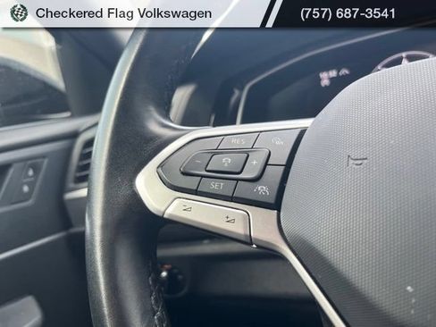 Used 2024 Volkswagen Jetta Sport FWD image 33