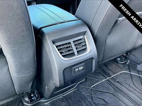 Used 2024 Chevrolet Blazer LT w/ Convenience Package FWD image 11