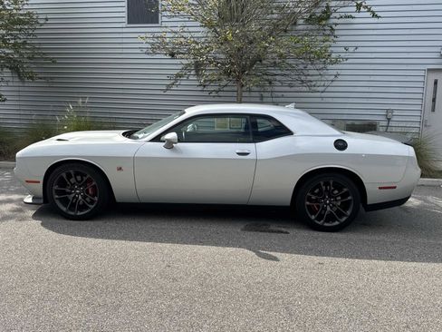 Used 2022 Dodge Challenger R/T Scat Pack image 2