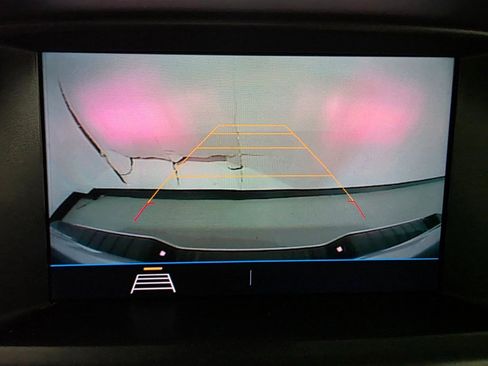 Used 2022 Chevrolet Colorado LT w/ Fleet Safety Package image 10