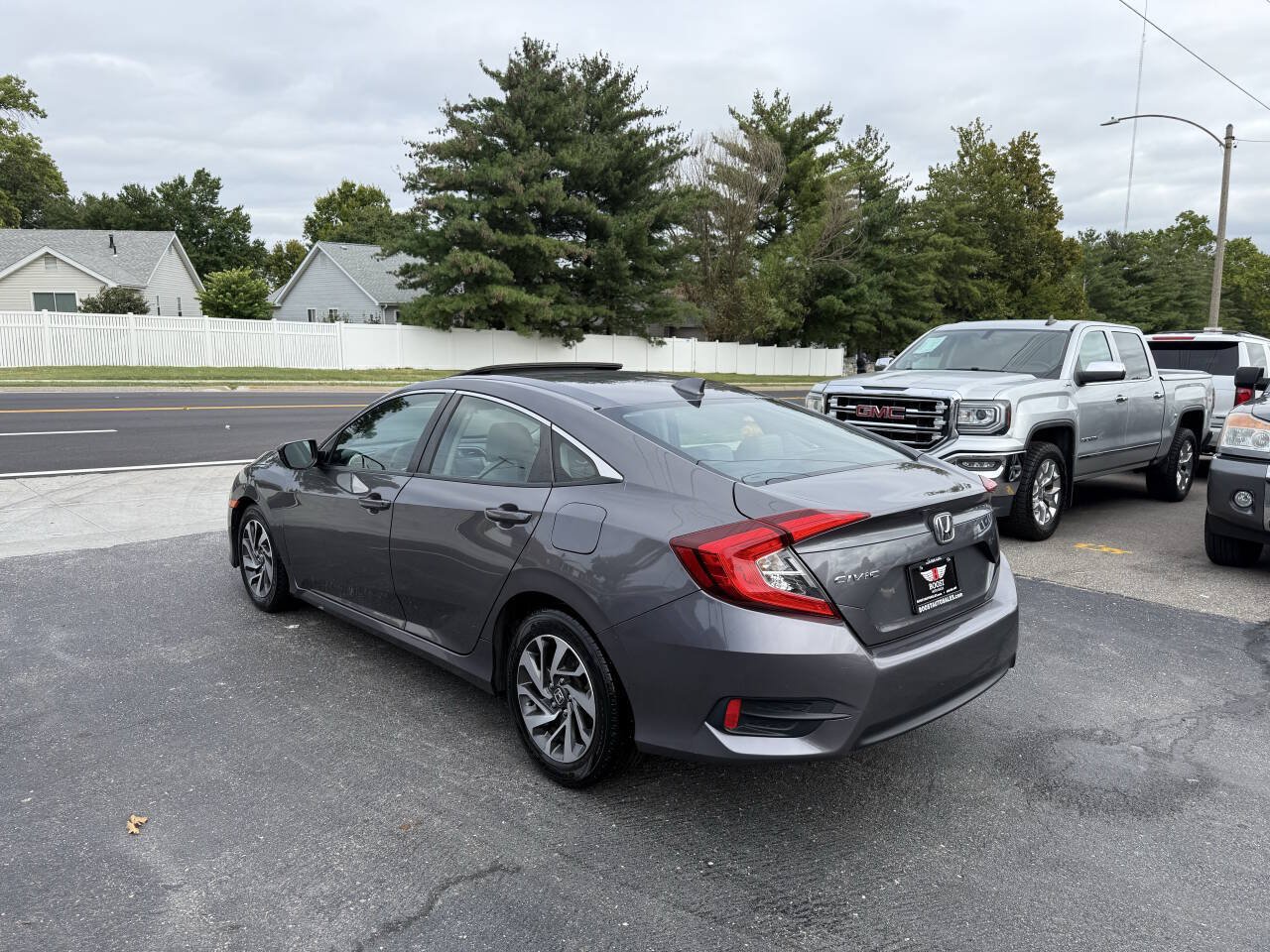 Used 2017 Honda Civic EX image 5