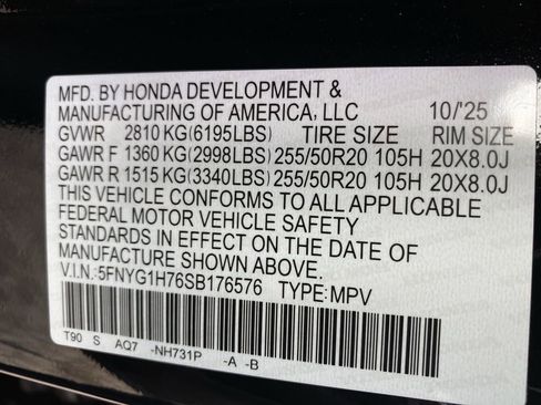 New 2025 Honda Pilot Touring image 41