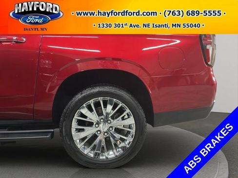 Used 2021 Chevrolet Suburban High Country w/ Premium Package AWD/4WD image 27