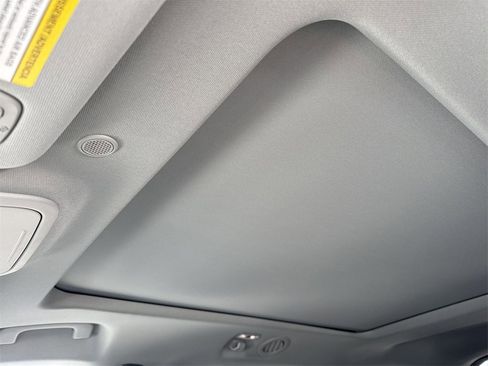 Used 2024 Ford Explorer Limited w/ Equipment Group 301A image 30