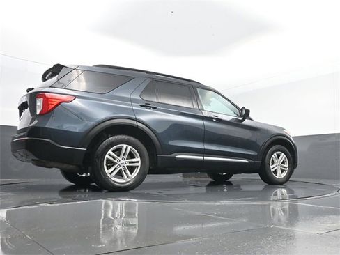 Used 2023 Ford Explorer XLT w/ Equipment Group 202A image 26