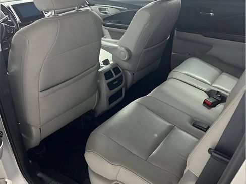 Used 2016 Honda Pilot EX-L image 11