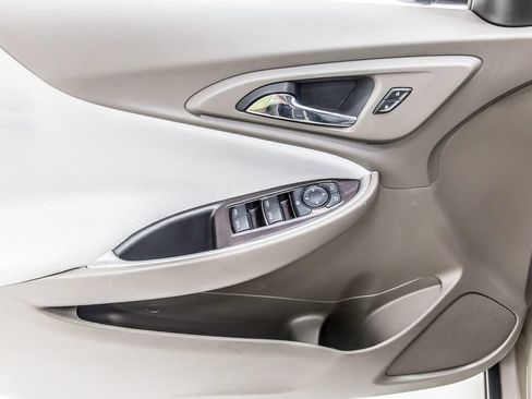 Used 2022 Chevrolet Malibu LS FWD image 23