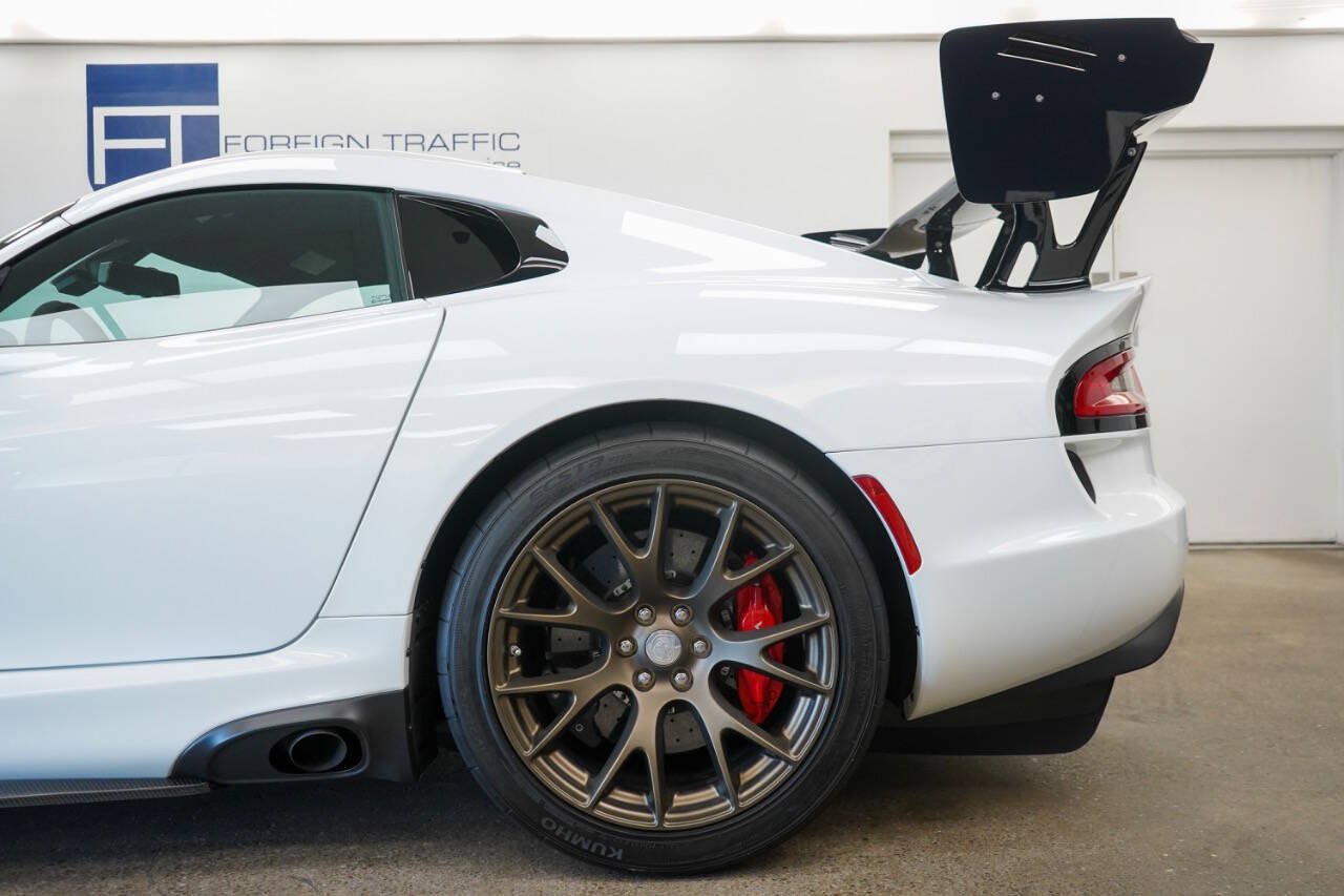 Used 2017 Dodge Viper GTC w/ ACR Package RWD image 11
