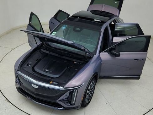 Used 2024 Cadillac Lyriq Sport image 88