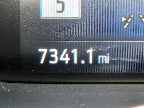 Used 2025 Ford Escape SE FWD image 22