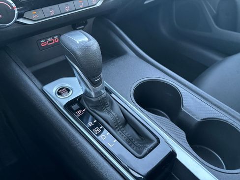 Used 2025 Nissan Altima 2.5 SV image 40