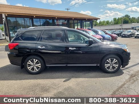Used 2019 Nissan Pathfinder S AWD/4WD image 9