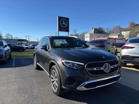 New 2026 Mercedes-Benz GLC 300 4MATIC image 1