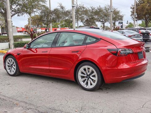 Used 2021 Tesla Model 3 Standard Range Plus image 10