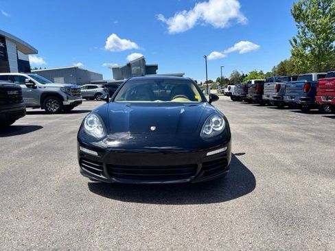 Used 2014 Porsche Panamera RWD image 2