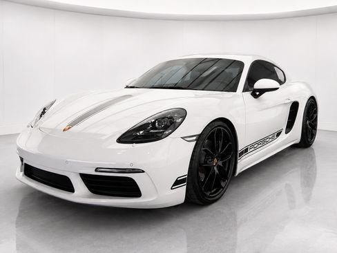 Used 2025 Porsche 718 Cayman RWD image 1