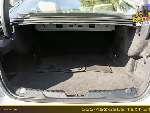 Used 2018 Jaguar XE RWD image 17