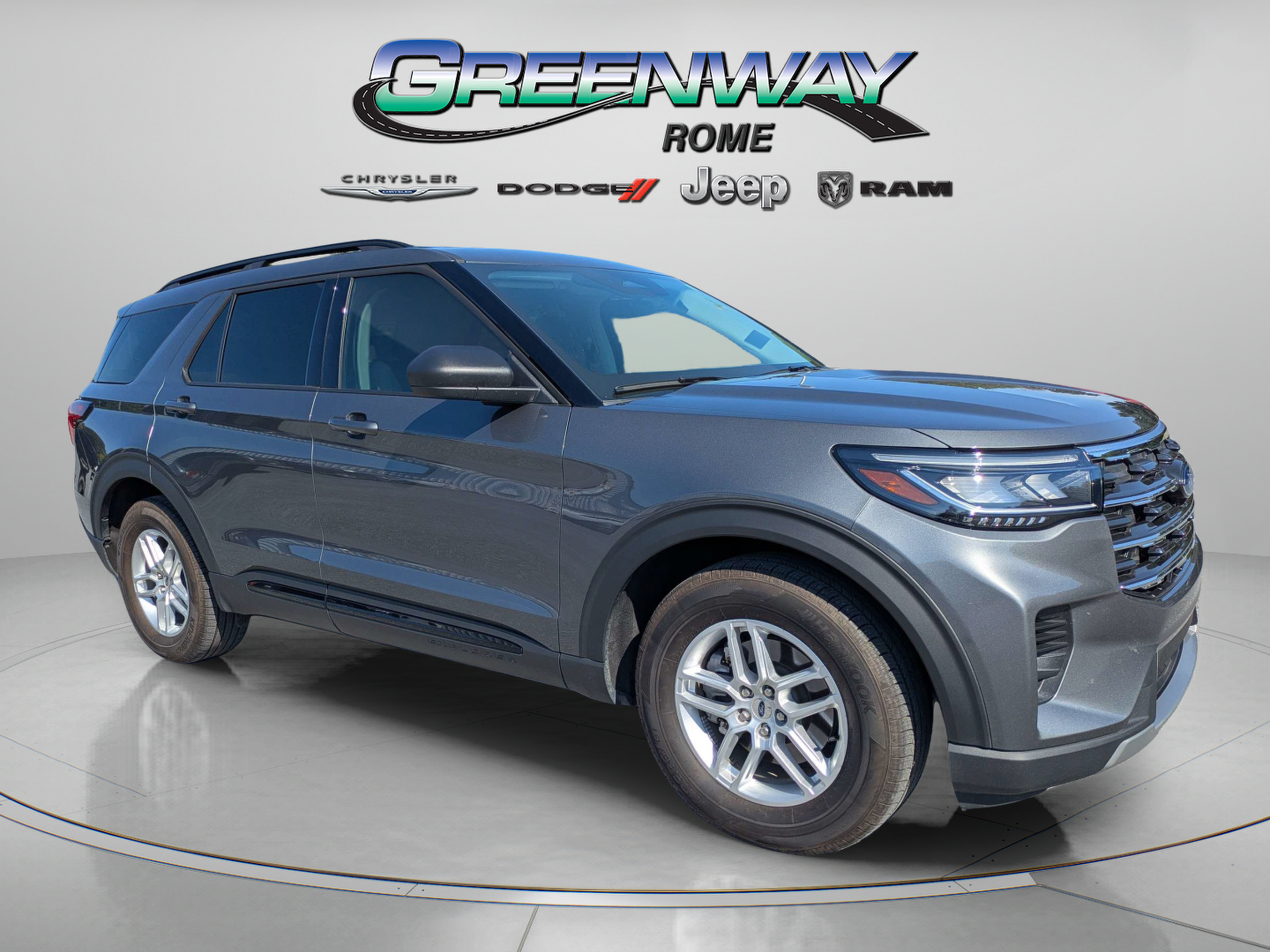 Used 2026 Ford Explorer Active RWD image 8
