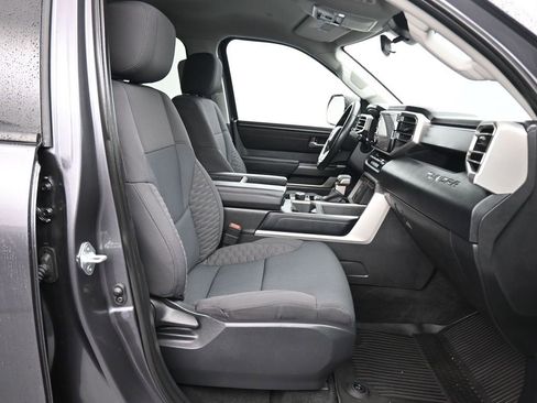 Used 2022 Toyota Tundra SR5 w/ SR5 Convenience Package image 52