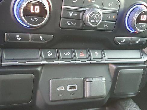 Used 2021 Chevrolet Silverado 1500 LT Trail Boss w/ Bed Protection Package AWD/4WD image 25