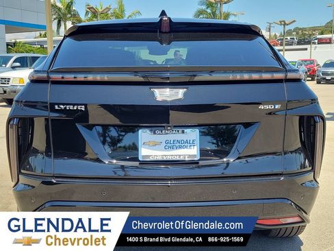 Certified 2024 Cadillac Lyriq Sport RWD image 11