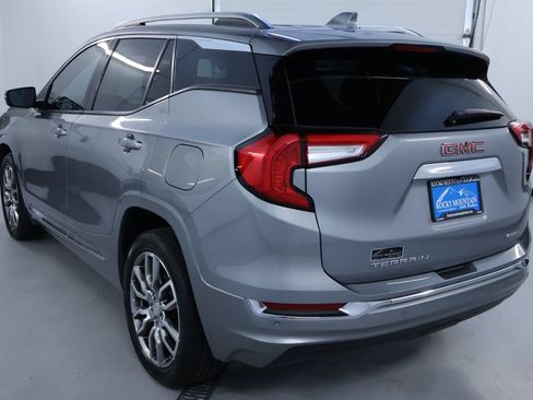 Used 2023 GMC Terrain Denali AWD/4WD image 5