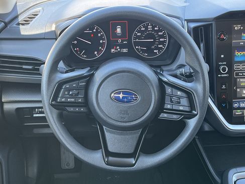 Used 2025 Subaru Crosstrek 2.5i Premium AWD/4WD image 10