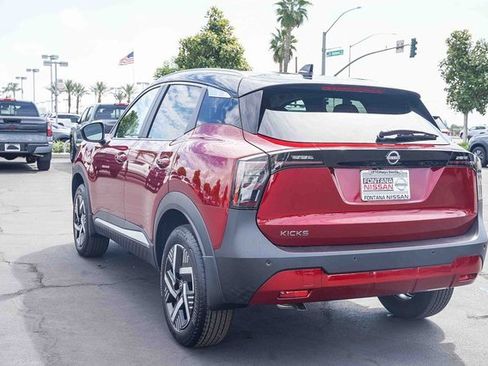 New 2026 Nissan Kicks SV image 5