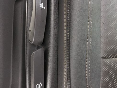 New 2026 Chevrolet Suburban High Country w/ Sun And Tow Package image 18