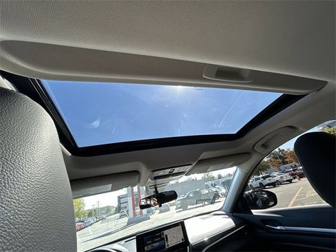 Certified 2024 Nissan Altima 2.5 SR w/ SR Premium Package image 25