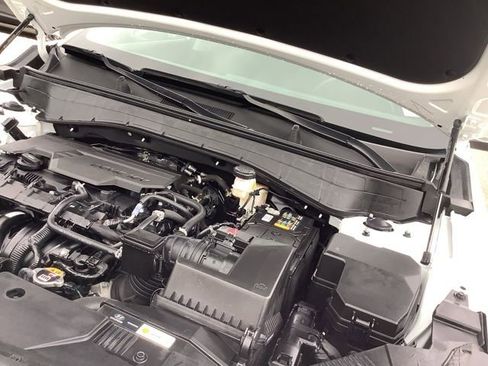 Certified 2024 Hyundai Kona SEL w/ Convenience Package image 12