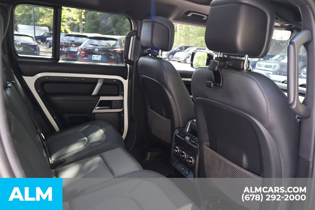 Used 2023 Land Rover Defender 110 X-Dynamic SE AWD/4WD image 24