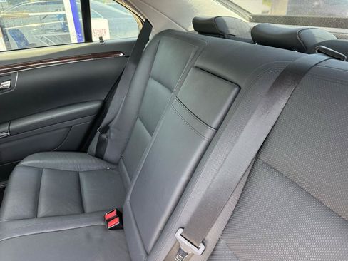 Used 2011 Mercedes-Benz S 550 4MATIC image 8