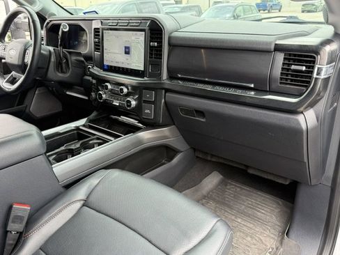 Used 2023 Ford F250 Lariat w/ Sport Appearance Package image 16