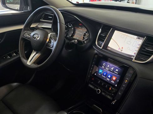 Used 2019 INFINITI QX50 Luxe w/ Navigation Package AWD/4WD image 31