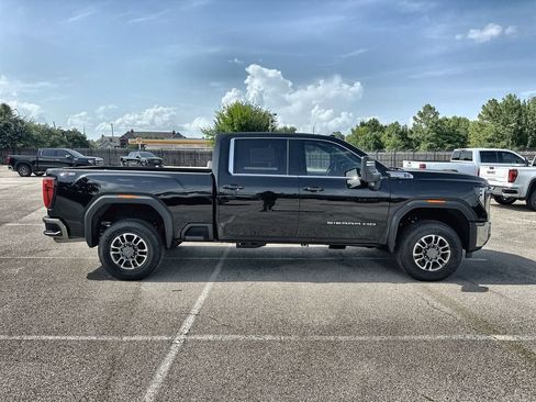 New 2026 GMC Sierra 2500 SLE w/ SLE Value Package; AWD/4WD image 10