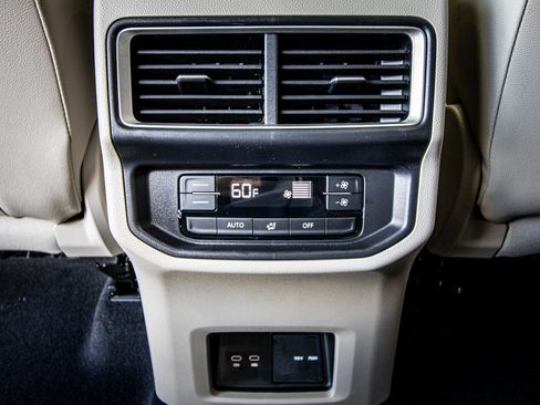 New 2026 Volkswagen Atlas SE image 49